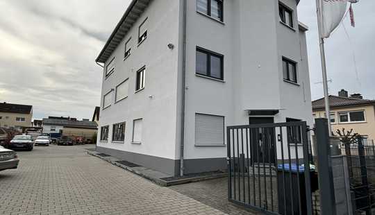 Bild von Alles in einem - Büro - Halle - Wohnen - in Dreieichenhain