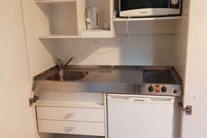 Modernes, möbliertes Studentenappartement auf 2 Etagen // Modern, furnished student apartment – Hauptstraße 103, 91054 Altstadt, Erlangen – Vorschaubild 3