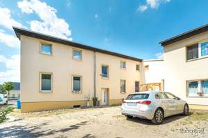 Anlageobjekt in Britz b.Eberswalde: MFH mit 5 Wohnungen, 5 Garagen, voll vermietet, 1.407 m² Grdstck – Die vollständige Adresse der Immobilie erhältst du vom Anbieter., 16230 Britz – Vorschaubild 3