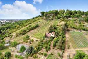 Ehemaliges Winzerhaus in Radebeuler Top-Lage mit Panoramablick!