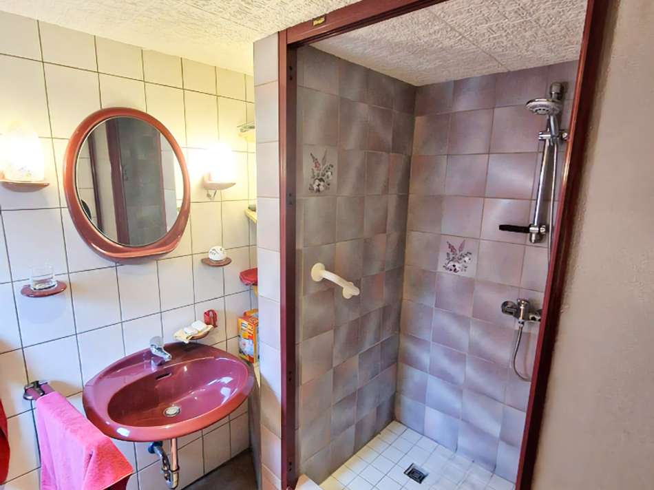 Badezimmer EG