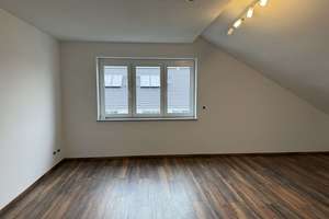 Geräumige 6-Zimmer-Doppelhaushälfte mit gehobener Innenausstattung zur Miete in Boxheimerhof – Die vollständige Adresse der Immobilie erhältst du vom Anbieter., 68642 Bürstadt – Vorschaubild 6