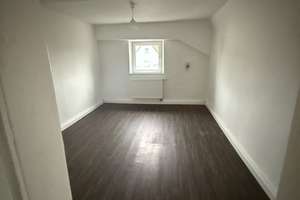 Solides Mehrfamilienhaus mit 4 Einheiten | 494 m² | Baujahr 1970 | Ruhige Lage in Scheinfeld – Würzburger Straße 13, 91443 Scheinfeld – Vorschaubild 7