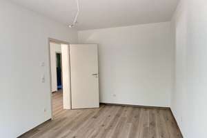 Modernes Zweifamilienhaus in ruhiger Wohnlage ***große Terrasse***EBK***Kfz*** – Die vollständige Adresse der Immobilie erhältst du vom Anbieter., 15745 Wildau – Vorschaubild 9