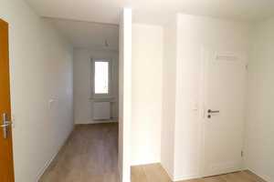 Unser Tipp: Starter-oder Zweitwohnung in bester Lage – Albert-Schweitzer-Straße 33, 9116 Chemnitz – Vorschaubild 4