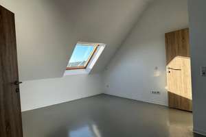 Moderne 2-Zimmer-Maisonette Wohnung mit Balkon in Köln – Nachtigallenstr. 20, 51147 Wahn, Köln – Vorschaubild 11