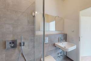 Traumhaftes 4-Zimmer-Penthouse mit Balkon, Küche und TG-Stellplatz – Georg-Hermann-Allee 126 126, 14469 Bornstedt, Potsdam – Vorschaubild 25