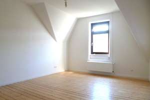 Wunderschöne 3-Zi Altbauwohnung mit grossem Dachboden – Die vollständige Adresse der Immobilie erhältst du vom Anbieter., 65195 Westend / Bleichstraße, Wiesbaden – Vorschaubild 3