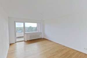 Moderne 3-Zimmer-Wohnung mit BALKON und toller Aussicht in Lübeck-St. Jürgen – 23562 Sankt Jürgen, Lübeck – Vorschaubild 1