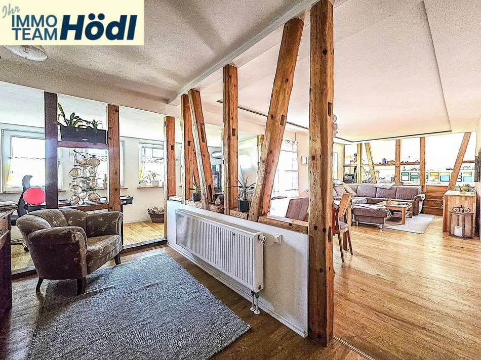 Wohn- und Esszimmer ()