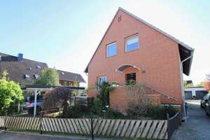 Großzügiges Zweifamilienhaus mit Einliegerwohnung, Garten & viel Potenzial in Auhagen – Die vollständige Adresse der Immobilie erhältst du vom Anbieter., 31553 Auhagen – Vorschaubild 8