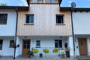Reihenmittelhaus in Lenggries/Fleck Mehrgenerationenhaus mit separater DG Wohnung