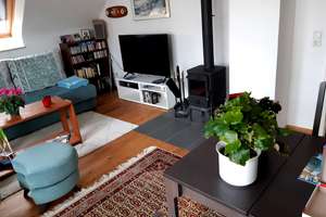 Sonnige 3-Zimmer Dachgeschosswohnung in Stuttgart-Hofen – Die vollständige Adresse der Immobilie erhältst du vom Anbieter., 70378 Hofen, Stuttgart – Vorschaubild 2