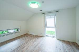 Neuwertiges EFH in ruhiger Sackgasse mit Garten, PV und Wärmepumpe – Die vollständige Adresse der Immobilie erhältst du vom Anbieter., 74252 Massenbachhausen – Vorschaubild 25