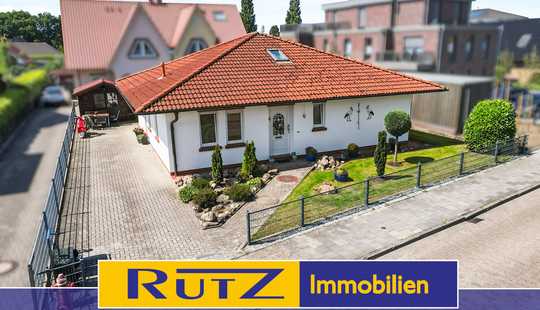 Bild von Delmenhorst - Iprump/Stickgras | Gepflegter Walmdachbungalow mit überdachter Terrasse und Süd-Garten