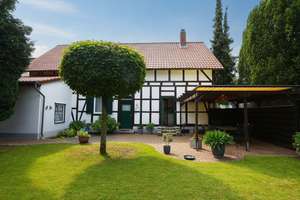Großzügiges Fachwerkhaus mit historischem Charme und sonnigem Garten – Die vollständige Adresse der Immobilie erhältst du vom Anbieter., 38104 Volkmarode, Braunschweig – Vorschaubild 3