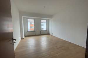 3-Zimmer-Wohnung zur Miete im denkmalgeschützten Altbau in Pforzheim – Die vollständige Adresse der Immobilie erhältst du vom Anbieter., 75172 Südweststadt, Pforzheim – Vorschaubild 3