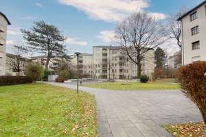 Charmante 3-Zimmer-Dachgeschosswohnung mit Dachloggia in gefragter Wohnlage Berg am Laim