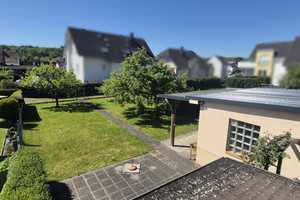 Ein- Zweifamilienhaus in renoviertem Zustand mit großzügiger Doppelgarage – Lindenstraße 5, 35581 Lahn-Dill-Kreis – Vorschaubild 7