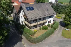 Einfamilienhaus mit 244 m², Nebengebäuden und viel Potenzial in ländlicher Lage – Amberg-Sulzbach (Kreis) – Vorschaubild 3