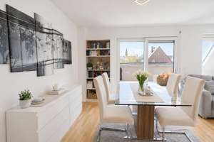 Walking on Sunshine! 4-Zimmer-Neubauwohnung mit 2 Balkonen, Einbauküche, TG-Stellplatz – Hördtstraße 8, 70435 Zuffenhausen-Mitte, Stuttgart – Vorschaubild 2