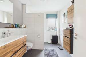 Moderne 3-ZKB-EG-Wohnung mit großem Garten in Unsernherrn! Ruhige Lage am Ende einer Sackgasse! – Die vollständige Adresse der Immobilie erhältst du vom Anbieter., 85051 Münchener Straße, Ingolstadt – Vorschaubild 23