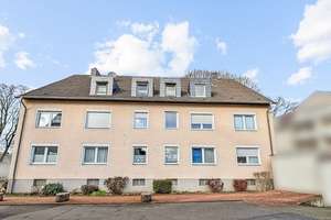 Investieren mit Perspektive: Ca. 67 m² Dachgeschosswohnung mit Garage in gefragter Lage von Bottrop