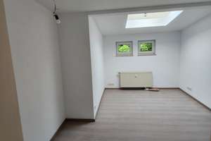 Neu renovierte 4,5-Raum-Maisonette-Wohnung in Gera von privat – Vollersdorfer Straße 60, 7548 Debschwitz, Gera – Vorschaubild 23
