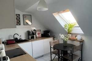Schöne Dachgeschosswohnung mit Einbauküche im Zentrum von Essen ! – Kurfürstenstraße 54, 45138 Südostviertel, Essen – Vorschaubild 7