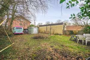 Eilendorf!
Großes, modernisierungsbedürftiges 2-Familienhaus mit Garage und mehreren Stellplätzen – Die vollständige Adresse der Immobilie erhältst du vom Anbieter., 52080 Eilendorf, Aachen – Vorschaubild 3