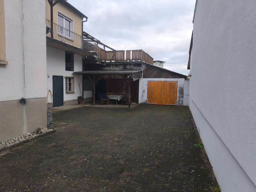 Immobilie in Wörth am Rhein - Vielseitig nutzbares Wohnanwesen in Wörth-Schaidt - Bild 1