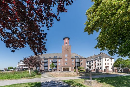 https://pictures.immobilienscout24.de/listings/ad180e20-52f4-46a7-8579-b60c44d53da1-1874286777.jpg/ORIG/resize/540x540%3E/format/jpg/quality/80