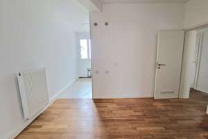 Gemütliche 2-Zimmer-Dachgeschosswohnung im Herzen des Stuttgarter Westens – Die vollständige Adresse der Immobilie erhältst du vom Anbieter., 70197 Hasenberg, Stuttgart – Vorschaubild 7