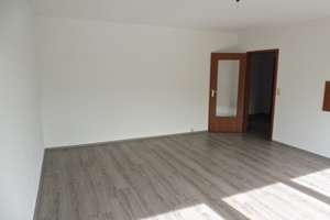 2-ZKB-Wohnung mit Balkon und TG-Stellplatz in Wald-/Feldnähe in Mainz-Finthen – Die vollständige Adresse der Immobilie erhältst du vom Anbieter., 55126 Finthen, Mainz – Vorschaubild 4