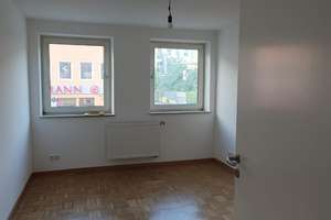 Au/Giesing/Humboldtstr., Wohnung 2-Zi., Küche, Bad, Diele – Humboldtstr. 34, 81543 Untergiesing, München – Vorschaubild 2