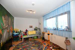 *Zum Einzug bereit*  Reihenendhaus mit Garten, großer Terrasse und Doppelgarage in der Südstadt – Die vollständige Adresse der Immobilie erhältst du vom Anbieter., 88214 Ravensburg – Vorschaubild 10