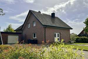 Ein echtes Raumwunder!
Zweifamilienhaus in kinderfreundlicher Lage von Gescher-Hochmoor – Borken (Kreis) – Vorschaubild 1