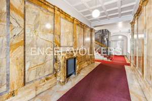 Wohnen über den Dächern von Westend - Altbauflair trifft Großstadtgefühl – Die vollständige Adresse der Immobilie erhältst du vom Anbieter., 14050 Westend, Berlin – Vorschaubild 2