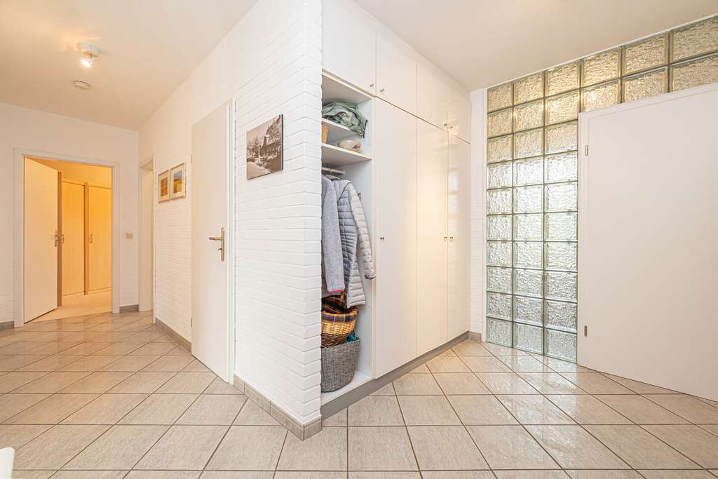 Immobilie in Handewitt - Gepflegtes EFH mit moderner ELW auf 111qm Wfl.! WiGa, Terrasse, Balkon, Garage, Teilkeller & Garten! - Bild 3