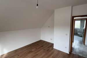 Großes Einfamilienhaus mit Garage und weiteren Parkplätzen in Schlebusch / Steinbüchel (ruhige Lage) – Die vollständige Adresse der Immobilie erhältst du vom Anbieter., 51375 Steinbüchel, Leverkusen – Vorschaubild 22