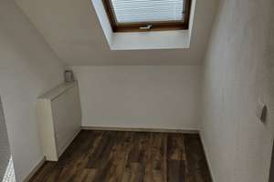 2 Zimmer DG-Maisonette mit Parkblick in MG-Odenkirchen – Die vollständige Adresse der Immobilie erhältst du vom Anbieter., 41199 Odenkirchen-Mitte, Mönchengladbach – Vorschaubild 4