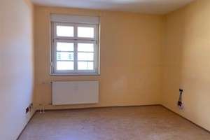 Wohnen mit Blick ins Grüne, mit großem Balkon!! – Helenenhof 6, 90419 Sandberg, Nürnberg – Vorschaubild 2