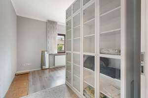 Stilvolles Einfamilienhaus mit Gartenparadies und Pool – Die vollständige Adresse der Immobilie erhältst du vom Anbieter., 61267 Neu-Anspach – Vorschaubild 12