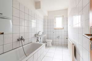 Gepflegte 2-Zimmer-Wohnung mit Küche in Essen-Frohnhausen – Kölner Straße 60, 45145 Frohnhausen, Essen – Vorschaubild 4