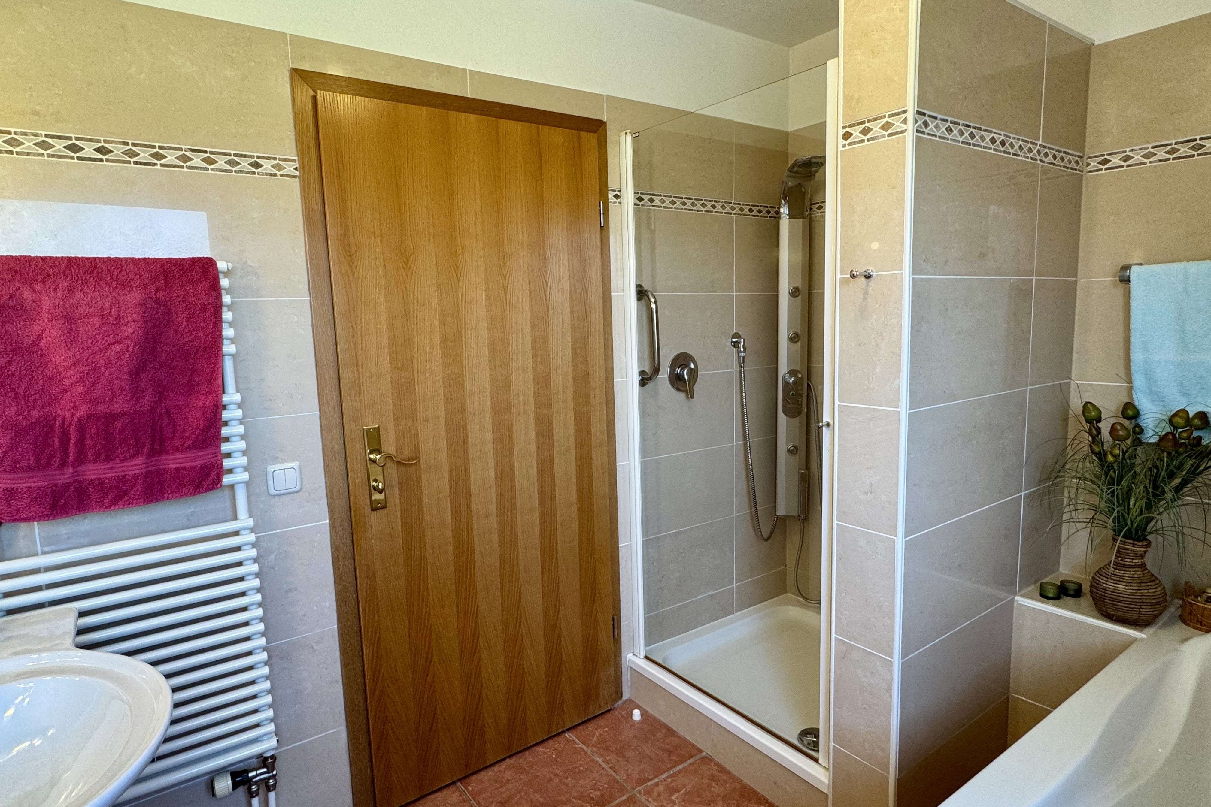 Immobilie in Grabenstätt - Kapitalanlage - Charmante Doppelhaushälfte in Grabenstätt  - Bild 8