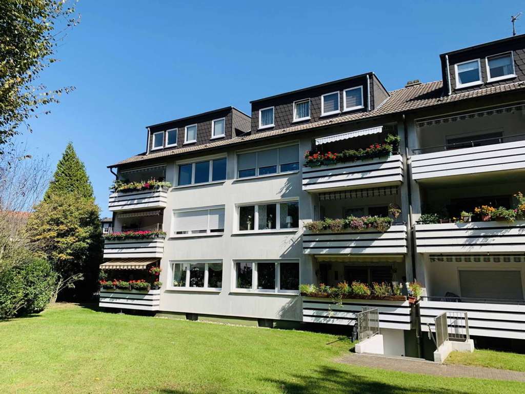 Immobilie in Bergkamen - 2 DACHGESCHOSS-WOHNUNGEN IN GEPFLEGTEM MEHRFAMILIENHAUS IN GUTE LAGE VON BERGKAMEN - Bild 0