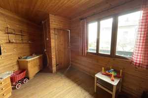 Geräumiges Zweifamilienhaus mit Südbalkon, Garage und schönem Garten! – Tirschenreuth (Kreis) – Vorschaubild 12