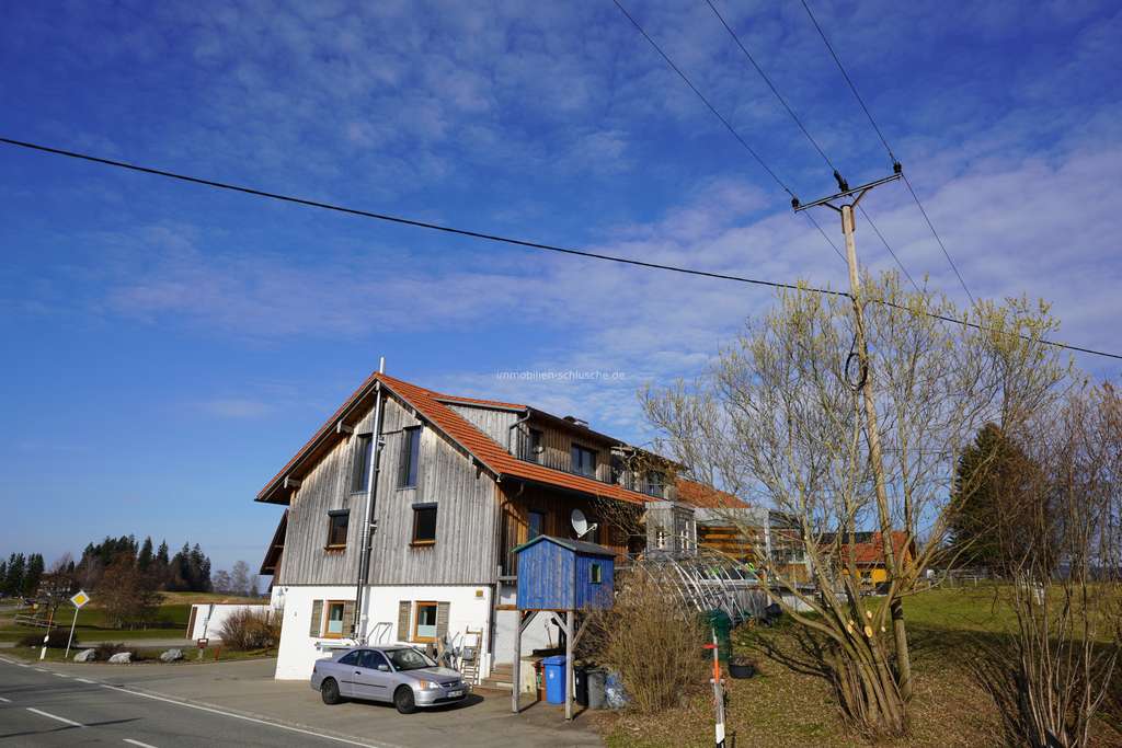 Immobilie in Maierhöfen - Haus im Haus/Riesiger Maissonettewohnung mit sehr viel Wohn.- und Nutzflächen in KFW 55 Standard - Bild 2