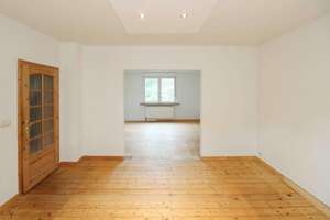 Zögern Sie nicht: Umfassend renoviertes Einfamilienhaus samt Garten, Garage und 2 Freistellplätzen – Die vollständige Adresse der Immobilie erhältst du vom Anbieter., 6118 Frohe Zukunft, Halle (Saale) – Vorschaubild 2