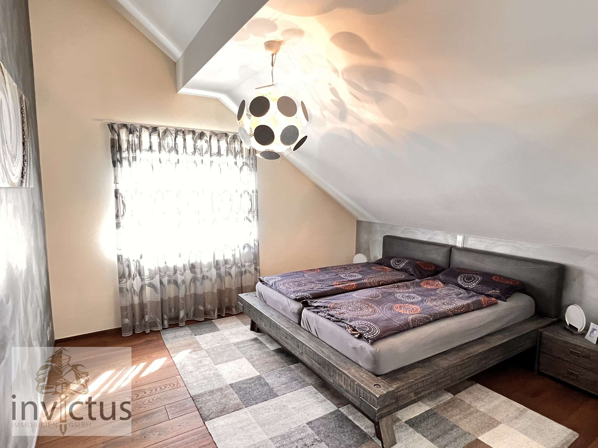 Immobilie in Langenbrettach - Ein Haus, das inspiriert – tolle Architektur, perfekter Grundriss, mit Garage u. Garten - Gefühl pur - Bild 12